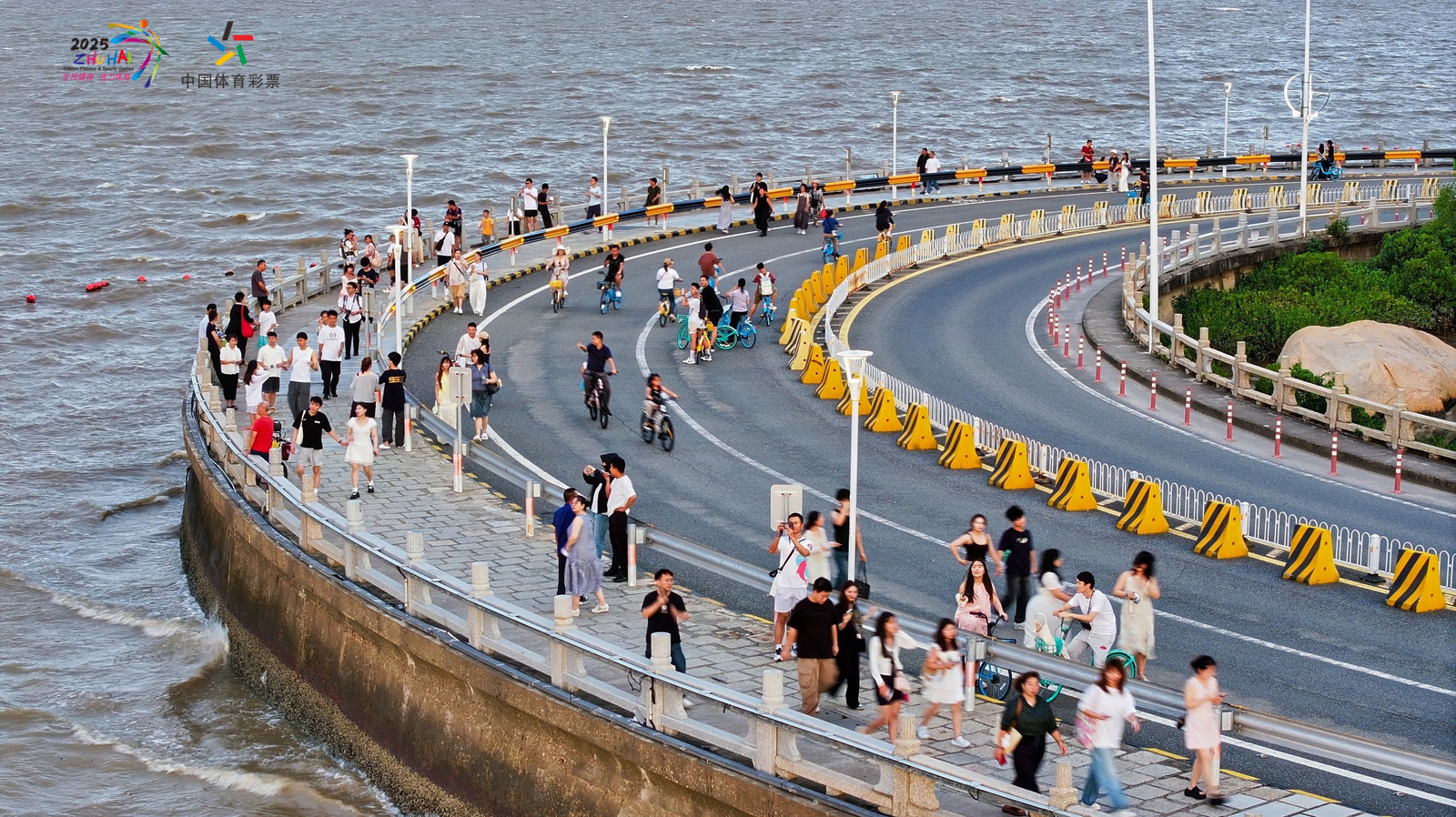 通过赛事进, 沿途